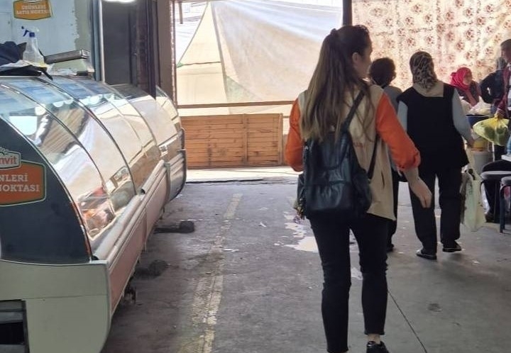 Söke’de gıda işletmeleri denetlendi 2 sokede gida isletmeleri denetlendi 80114e9eb07e