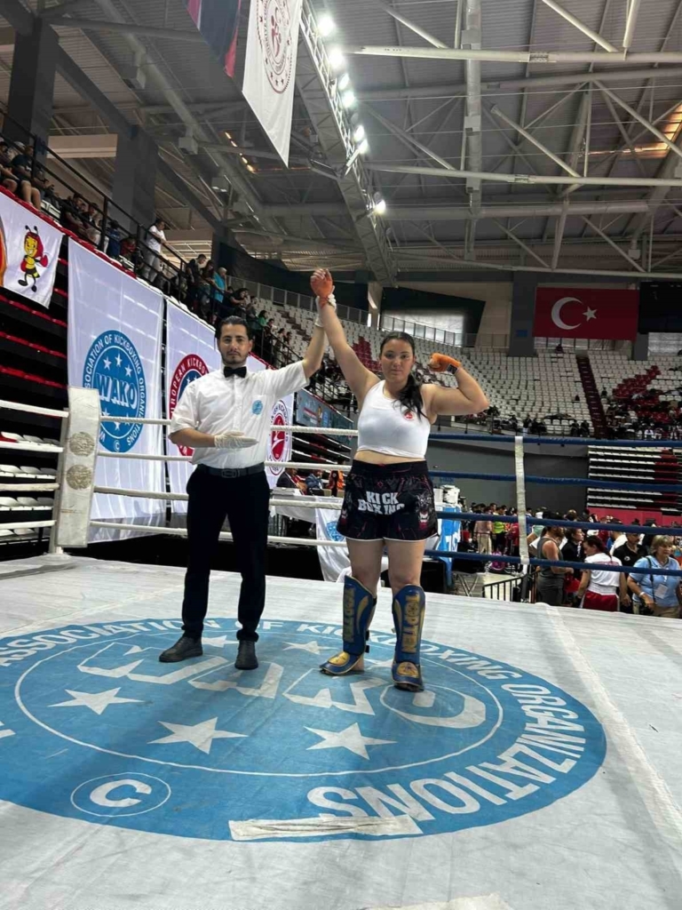 Sökeli 3 genç sporcu Dünya Kupası’ndan madalyayla döndü 2 sokeli 3 genc sporcu dunya kupasindan madalyayla dondu 4fa616fc4d89