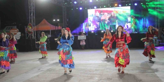 Sultanhisar’da festival, dans şovları ve konser ile başladı