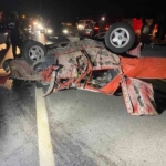 Tofaş otomobil kağıt gibi ezildi: 1 yaralı 5 Tofaş otomobil kağıt gibi ezildi: 1 yaralı