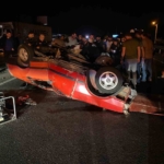 Tofaş otomobil kağıt gibi ezildi: 1 yaralı 7 Tofaş otomobil kağıt gibi ezildi: 1 yaralı