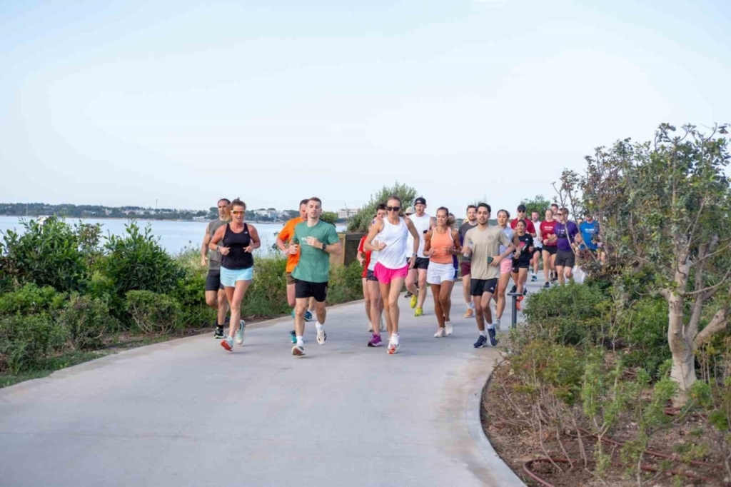 turk ve ingiliz olimpiyat sporculari anda barut collectionda bulustu cbf3f8306f92