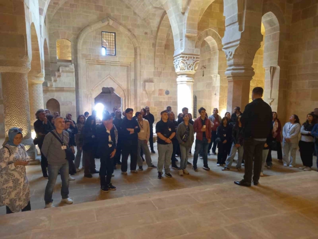 uc sehir arasinda kultur koprusu kuran kulturler bulusuyor projesi bu kez sivasta 4cc707eb9e95