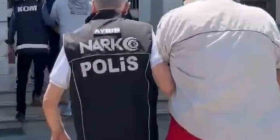 Uyuşturucu ticareti yapan baba ve 3 oğlu tutuklandı