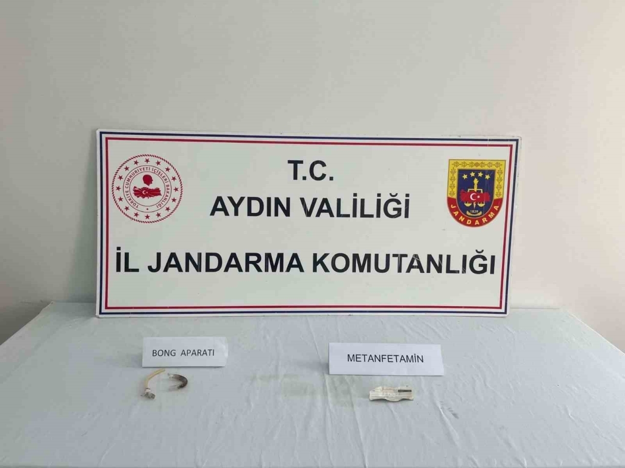 Üzerinde uyuşturucu ile yakalandı 1 Üzerinde uyuşturucu ile yakalandı