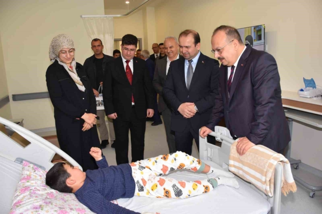 vali canbolat cine devlet hastanesi yeni hizmet binasinda incelemelerde bulundu 8ec2cfe28c4b