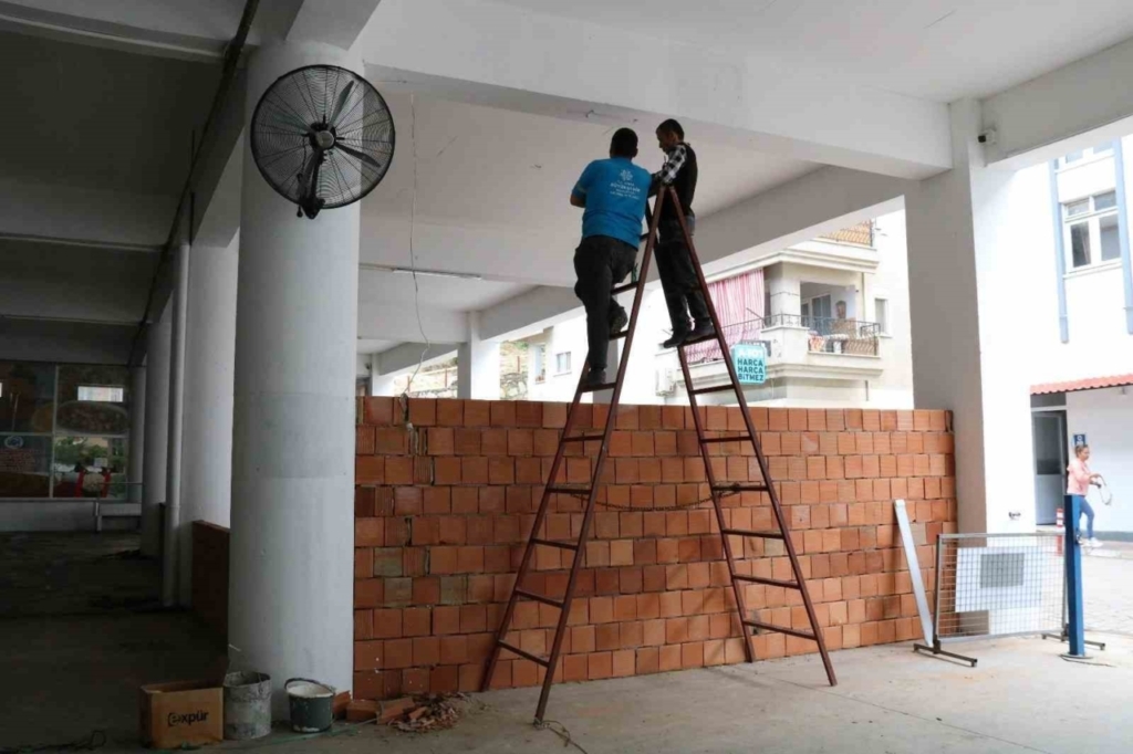 yenipazar belediyesi cok amacli binayi yeniliyor b8ea98092d09