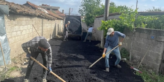 Yenipazar’da çevre düzenlemesi sürüyor
