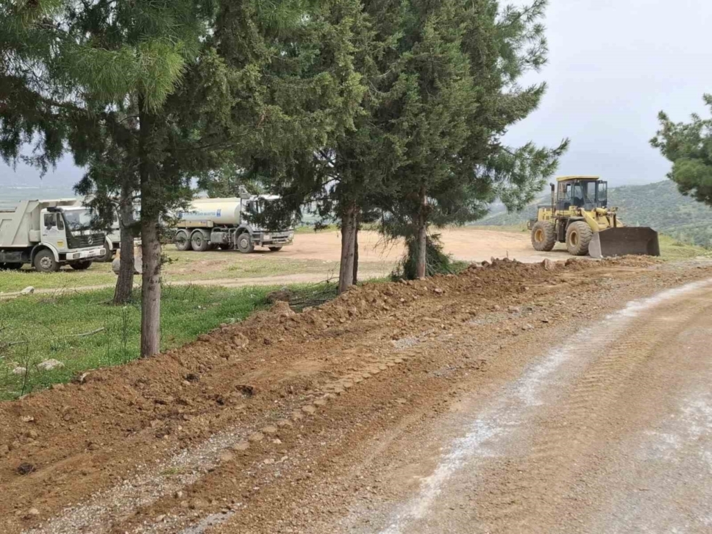 Yenipazar’da yol genişletme çalışmaları sürüyor 2 yenipazarda yol genisletme calismalari suruyor 837753b948b2