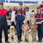 Acemi erlerin yemin töreninde ailelere jandarma ve KADES tanıtıldı 5 Acemi erlerin yemin töreninde ailelere jandarma ve KADES tanıtıldı