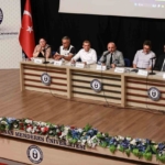 ADÜ’de "Tarımsal Kuraklık ve Etkin Su Kullanımı" paneli düzenlendi 6 ADÜ’de "Tarımsal Kuraklık ve Etkin Su Kullanımı" paneli düzenlendi