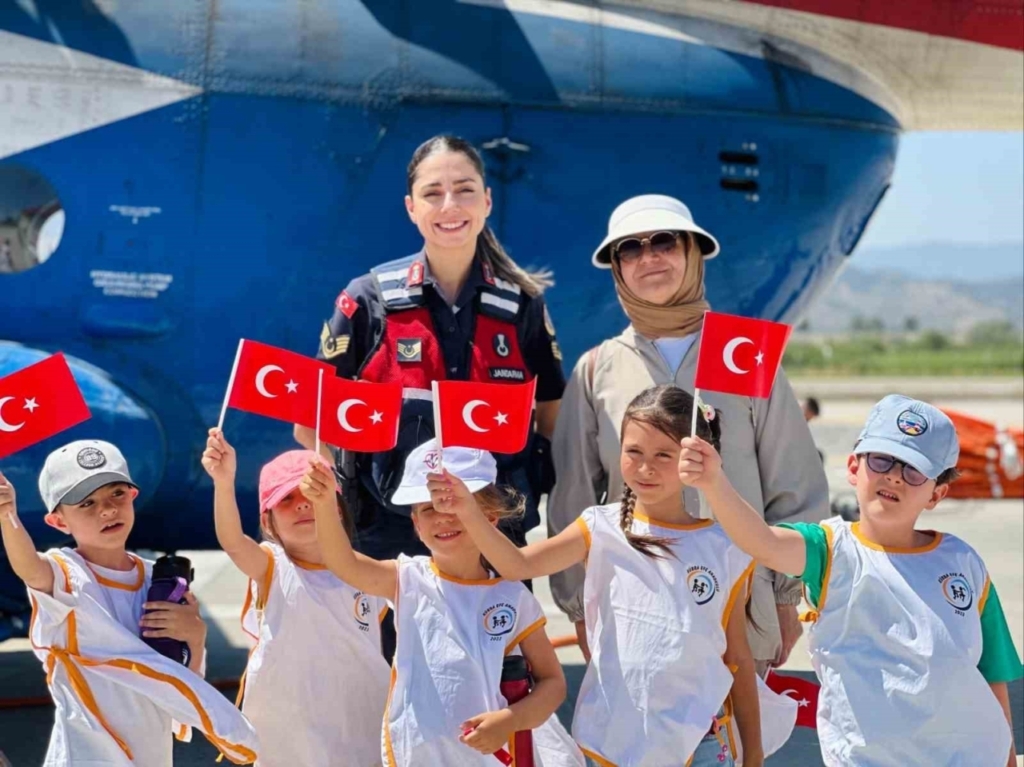 anaokulu ogrencileri jandarmayi yakindan tanidi c8b396dcf18a