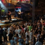 Aydın Büyükşehir Belediyesi Yaz Konserleri Kuşadası’nda devam etti 9 Aydın Büyükşehir Belediyesi Yaz Konserleri Kuşadası’nda devam etti