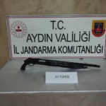 Aydın Jandarması ruhsatsız silahları topladı: 10 gözaltı 5 Aydın Jandarması ruhsatsız silahları topladı: 10 gözaltı