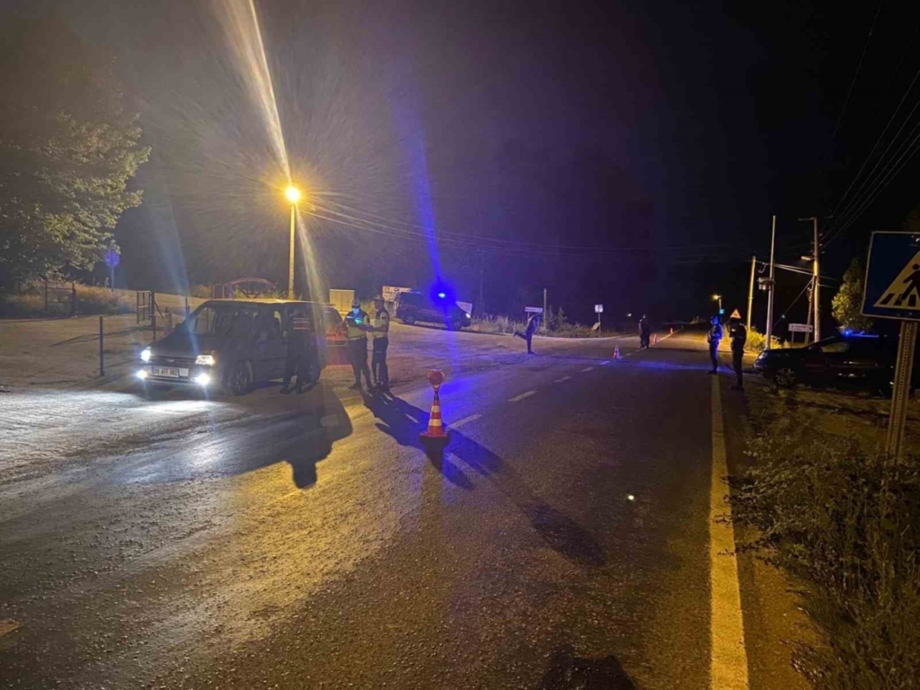 Bozdoğan’da jandarmadan asayiş uygulaması 2 bozdoganda jandarmadan asayis uygulamasi c36afa379203