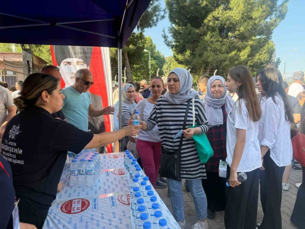 Büyükşehir, sınava giren öğrencileri unutmadı 3 buyuksehir sinava giren ogrencileri unutmadi 2bc867550448