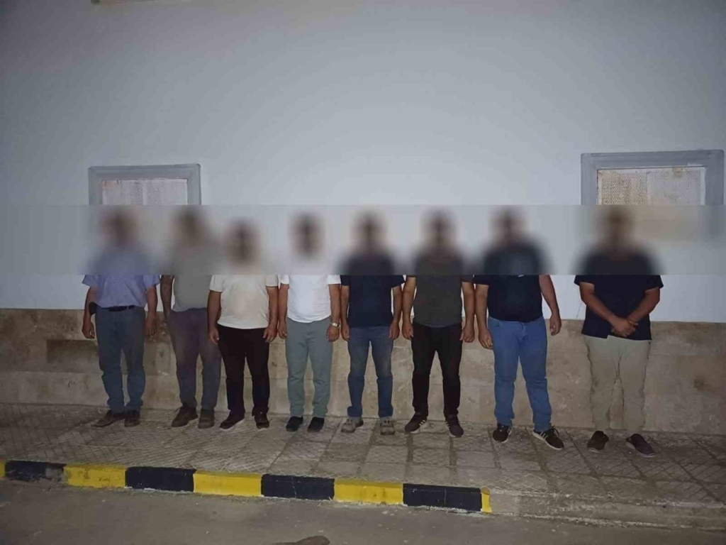 cinede is makineli kacak kaziya jandarma baskini 6211d8d37678