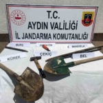 Çine’de iş makineli kaçak kazıya jandarma baskını 3 Çine’de iş makineli kaçak kazıya jandarma baskını
