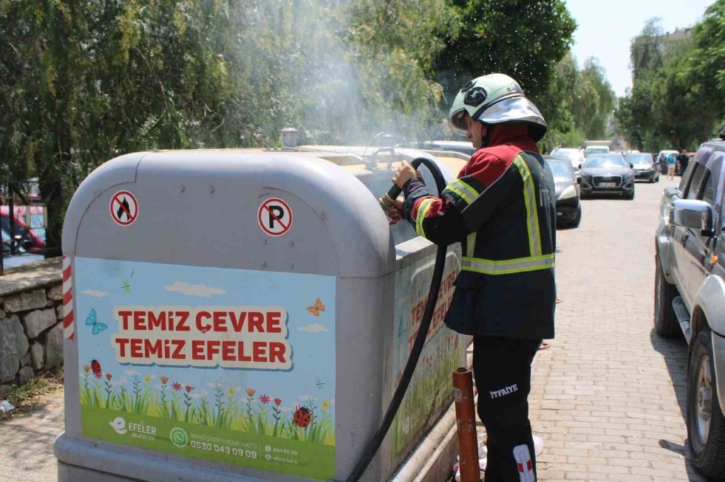 cop konteyneri yangini araclara sicramadan sonduruldu 444c0ce90eac