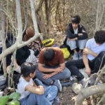Didim’de 17 düzensiz göçmen yakalandı 1 Didim’de 17 düzensiz göçmen yakalandı