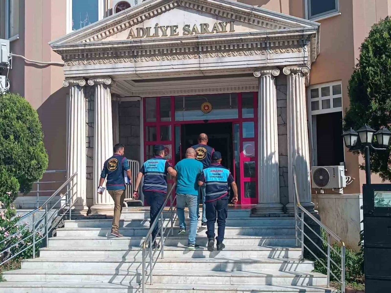 Didim’de rüşvet operasyonu