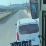 Didim’deki tur otobüsü saldırısında yeni görüntü ortaya çıktı 1 Didim’deki tur otobüsü saldırısında yeni görüntü ortaya çıktı