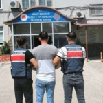 Hakkında 5 yıl hapis cezası bulunan şahıs yakalandı 1 Hakkında 5 yıl hapis cezası bulunan şahıs yakalandı