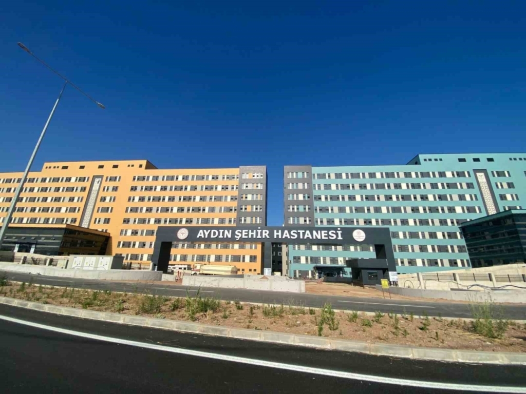 İl Sağlık Müdürü Şenkul, Şehir Hastanesi inşaatında incelemelerde bulundu 3 il saglik muduru senkul sehir hastanesi insaatinda incelemelerde bulundu d0bb04d41faa