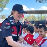 Jandarma, minik öğrencileri ağırladı 5 Jandarma, minik öğrencileri ağırladı