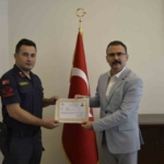 Kaymakam Ateş’ten jandarma personeline hizmet teşekkürü 5 Kaymakam Ateş’ten jandarma personeline hizmet teşekkürü