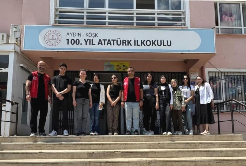 Köşk MYO öğrencileri 100. Yıl Atatürk İlkokulu’na kitap bağışında bulundu 2 kosk myo ogrencileri 100 yil ataturk ilkokuluna kitap bagisinda bulundu 5ff32d4f4dca
