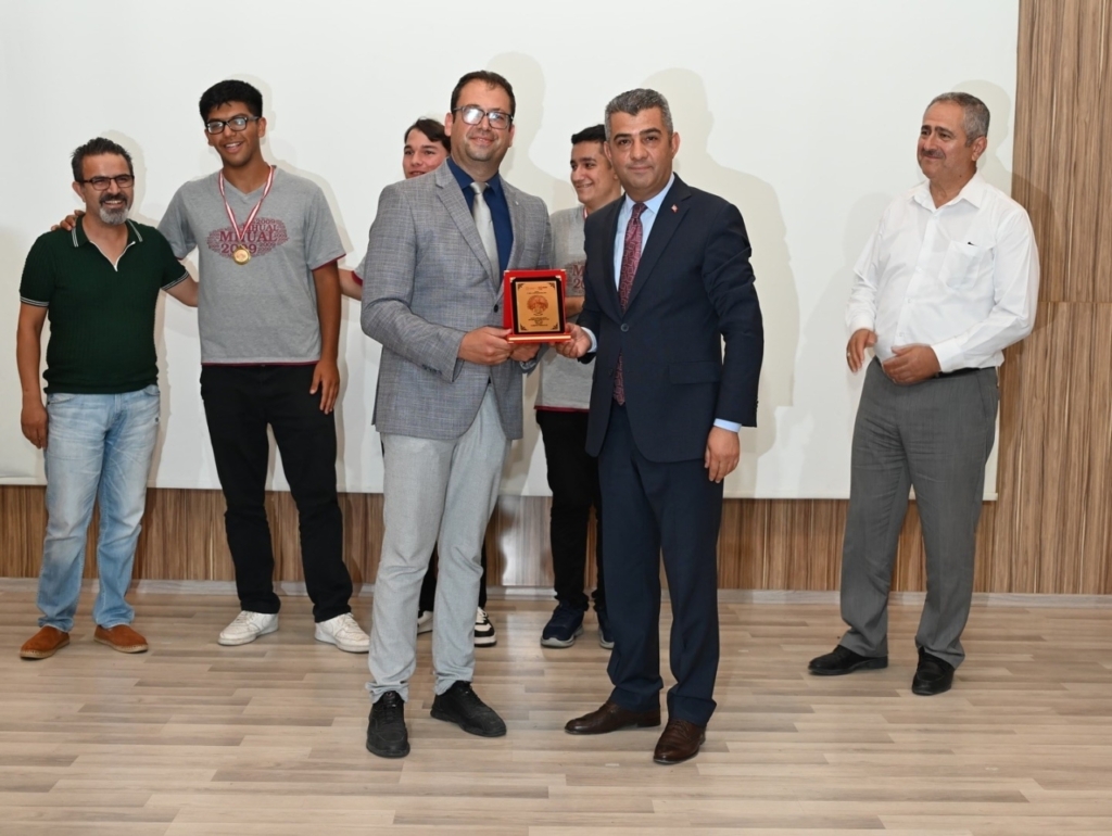 kusadali ogrenciler matematik olimpiyatlarinda il birincisi oldu 6ffab1561daa