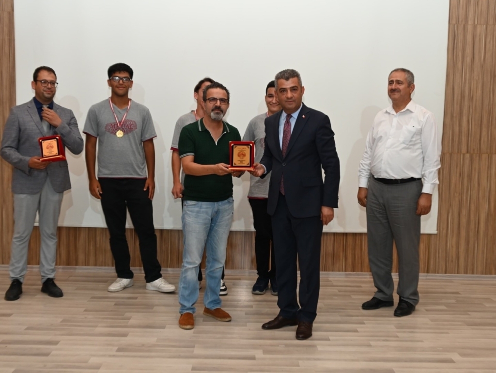 kusadali ogrenciler matematik olimpiyatlarinda il birincisi oldu 9e17cc6322b1