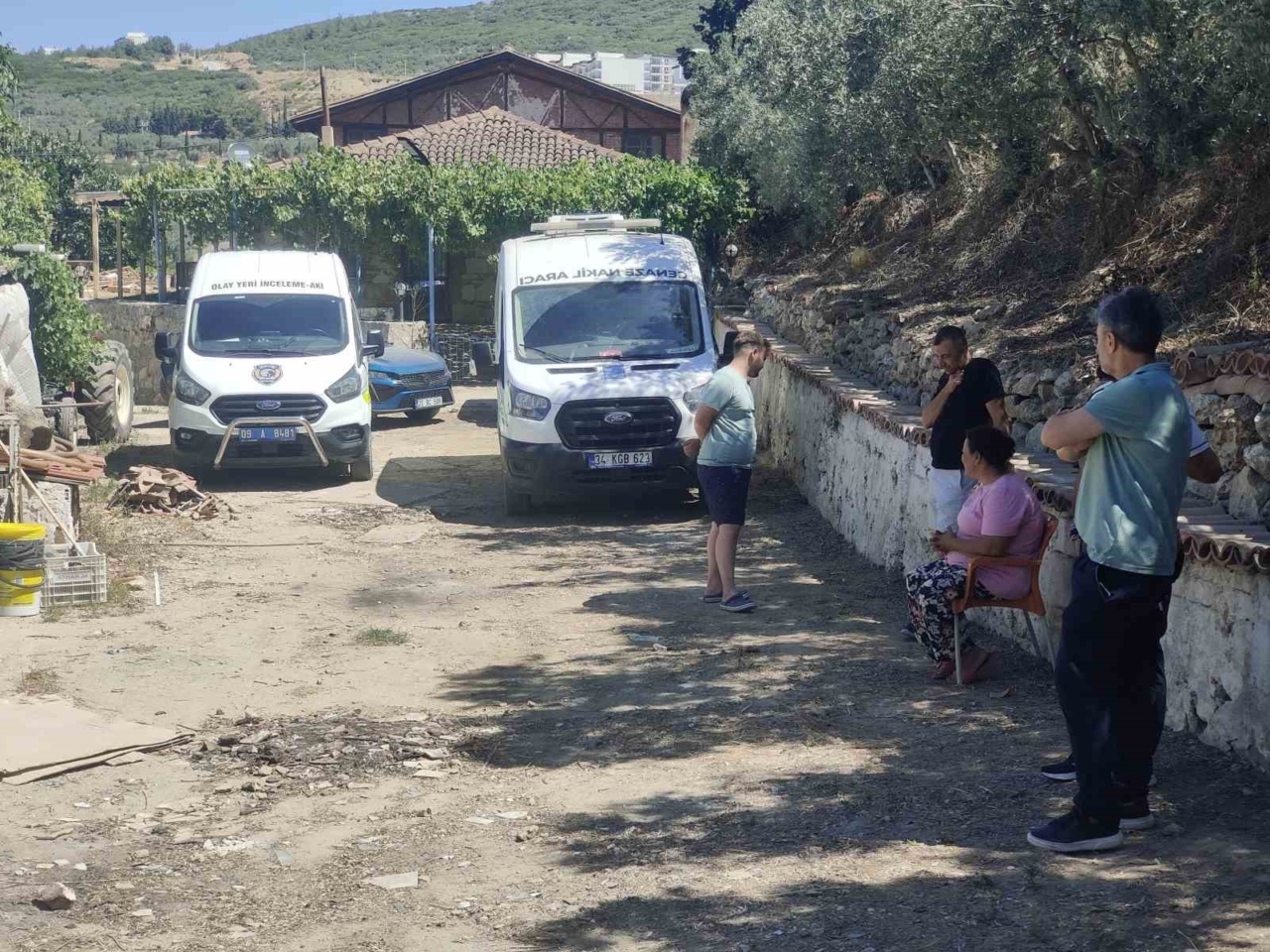 Mandalina bahçesinde ölü olarak bulundu