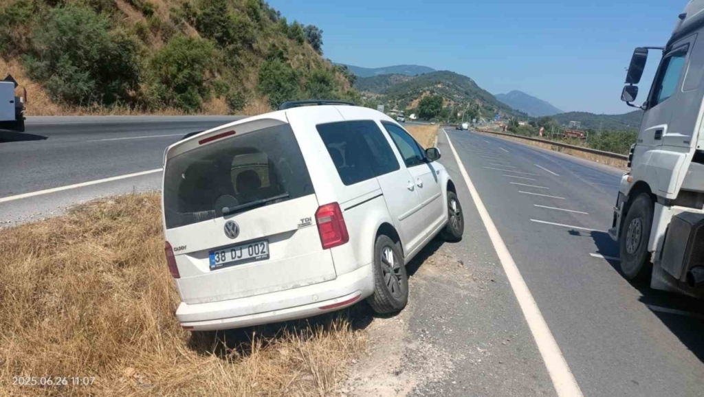 milas soke karayolunda trafik kazasi 4af228d020ba