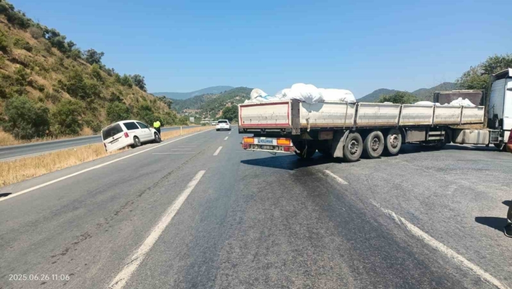 milas soke karayolunda trafik kazasi 7c3744c96ba1