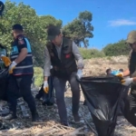 Milli Park’ta ziyarete kapalı koylar temizlendi 7 Milli Park’ta ziyarete kapalı koylar temizlendi