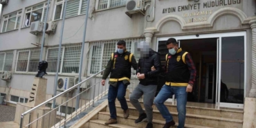 Milyonluk vurgun yaptığı iddia edilen kuyumcu davası 5’inci kez ertelendi 5 Milyonluk vurgun yaptığı iddia edilen kuyumcu davası 5’inci kez ertelendi