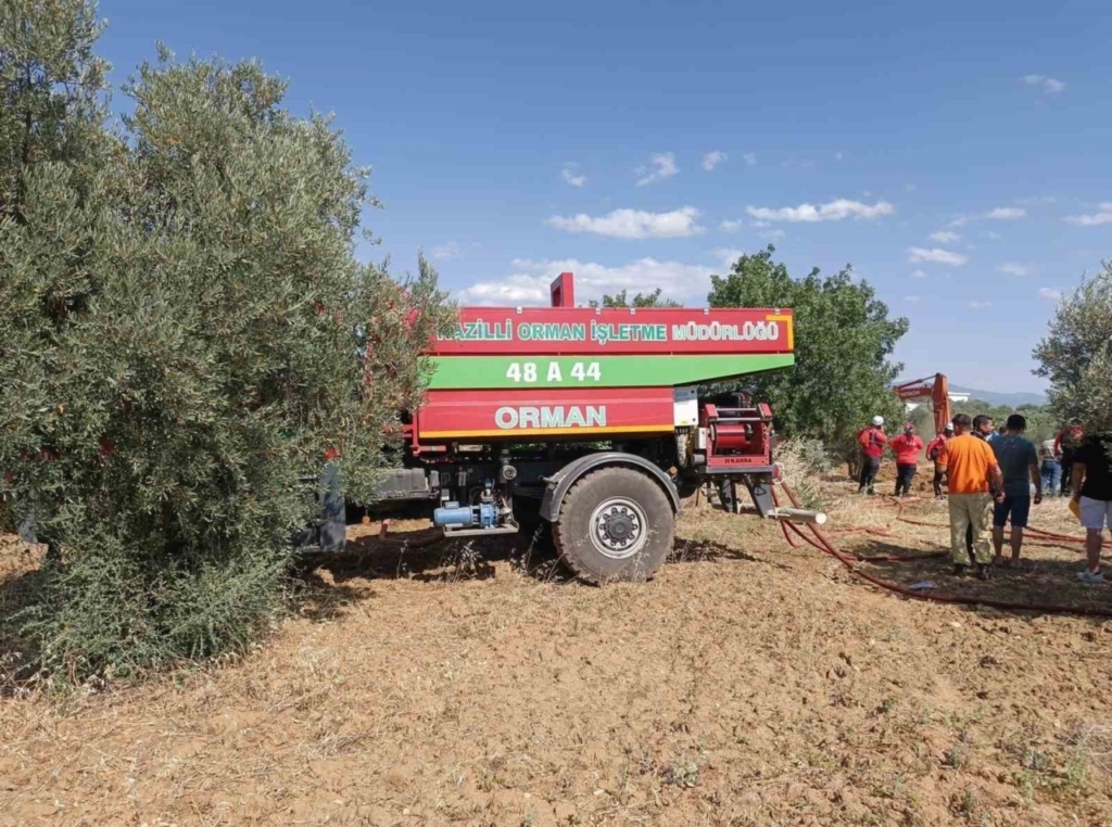 nazilli belediyesinden isabeylideki yanginin sondurme calismalarina destek 6a2587fbe09c