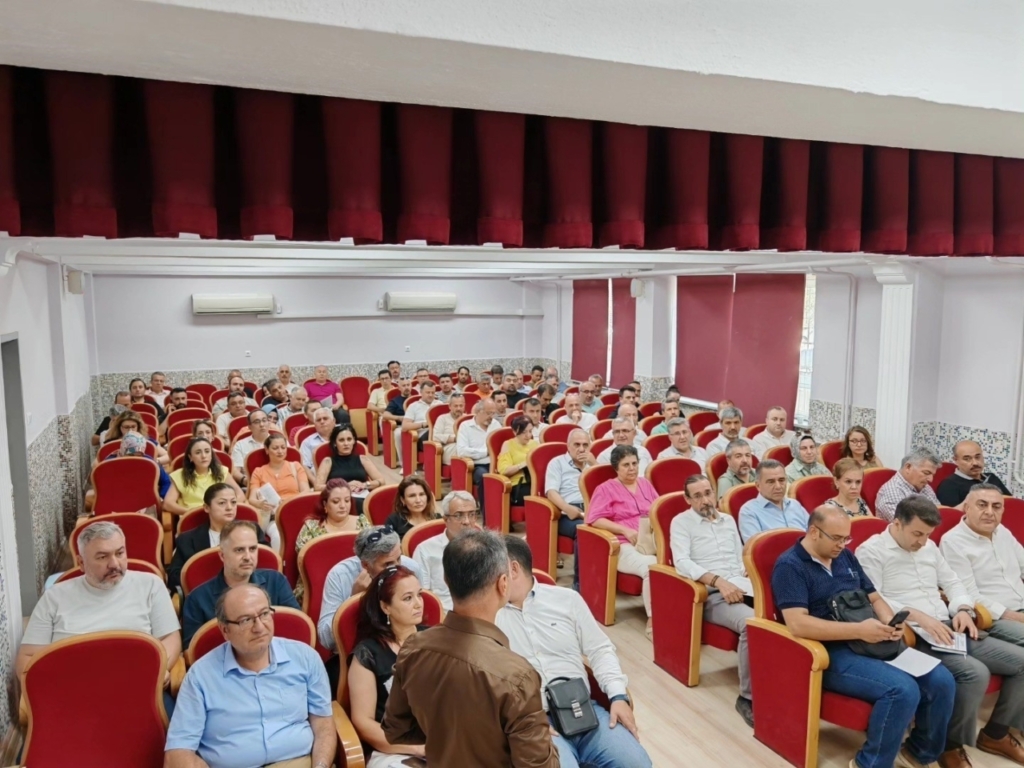 Nazilli’de eğitim yılı masaya yatırıldı, yeni dönem için yol haritası belirlendi 2 nazillide egitim yili masaya yatirildi yeni donem icin yol haritasi belirlendi ef3c366518e8