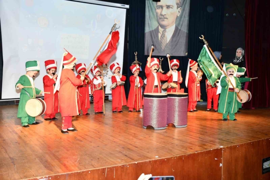 nazillide miniklerden yil sonu programi fceb86bf3507