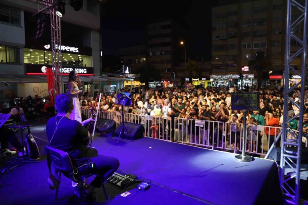 nazillide yaz konseri ilgi gordu ee72be01744c
