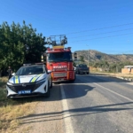 İncirliova'da Kaza: 4 Kişi Yaralandı 6 Otomobil yol kenarındaki tarlaya girip yan yattı: 4 yaralı