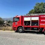 Ticari araç zeytinliğe uçtu: 1 ölü 6 Ticari araç zeytinliğe uçtu: 1 ölü