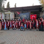 Umurlu Atatürk İlkokulu’nda mezuniyet heyecanı 1 Umurlu Atatürk İlkokulu’nda mezuniyet heyecanı