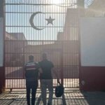 Terör suçundan aranan şahıs Efeler’de yakalandı 5 Terör suçundan aranan şahıs Efeler’de yakalandı