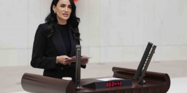AK Parti Aydın Milletvekili Sarıbaş; Başarıyı gölgeleyemezsiniz, kronik önyargılarınızdan kurtulun