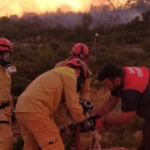 AKUT Kuşadası, İzmir’deki orman yangınlarına müdahale çalışmalarına destek veriyor 6 AKUT Kuşadası, İzmir’deki orman yangınlarına müdahale çalışmalarına destek veriyor