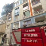 Alevlerin yükseldiği ev kullanılamaz hale geldi 4 Alevlerin yükseldiği ev kullanılamaz hale geldi