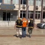 Aydın’da 24 saat içinde 9 aranan şahıs yakalandı 2 Aydın’da 24 saat içinde 9 aranan şahıs yakalandı